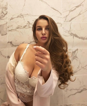 Марина, 24 года, 2 размер груди